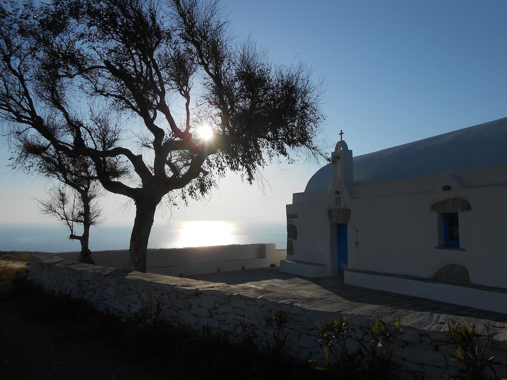 Evgenia Rooms And Apartments Folégandros Eksteriør bilde