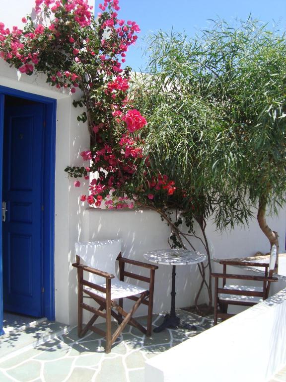 Evgenia Rooms And Apartments Folégandros Eksteriør bilde